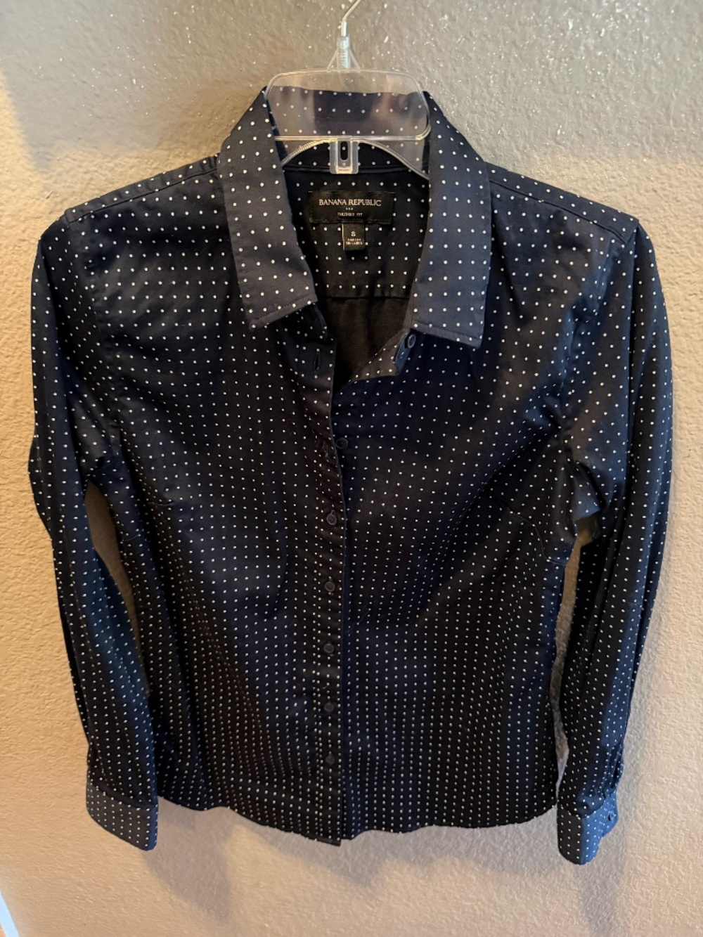 Banana Republic Women’s 8 Navy Blue Polka Dot Tailored Fit Stretch Shirt